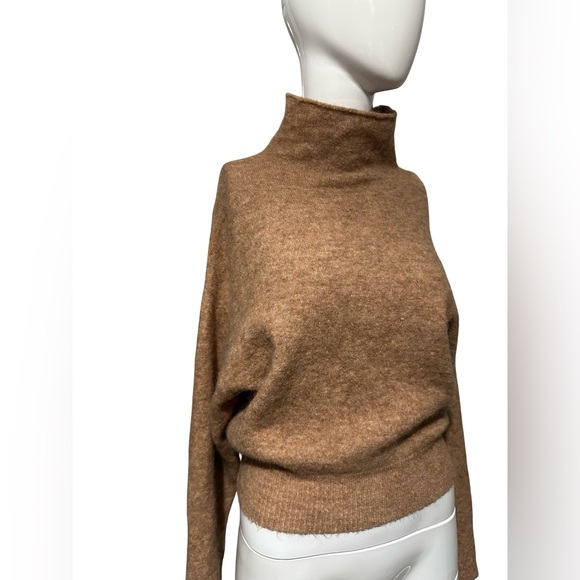 Wilfred Lorin Sweater - Picture 3 of 9